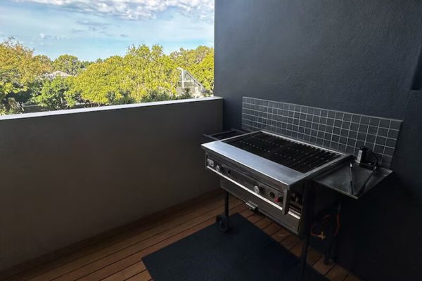 suite-vos-balcony-image-7