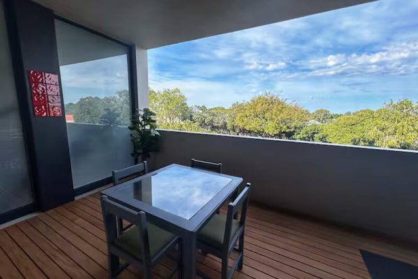 suite-vos-balcony-image-8