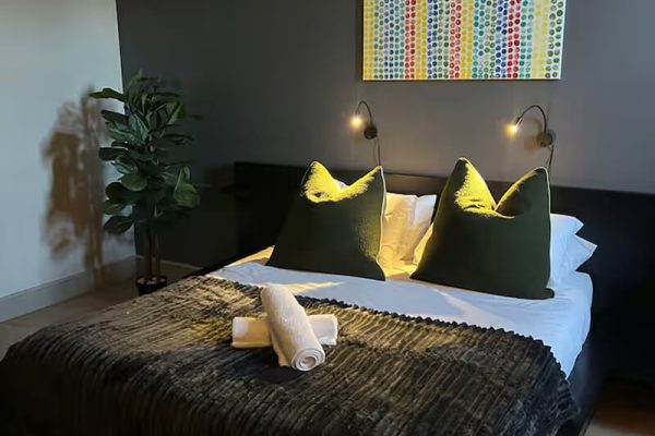 suite-vos-bedroom-1-image-2