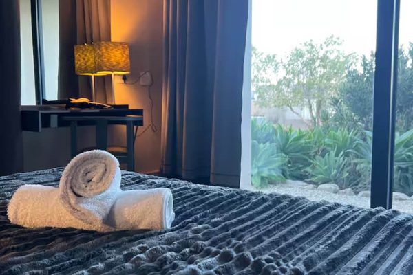 suite-vos-bedroom-1-image-4