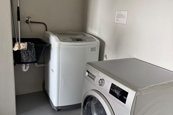suite-vos-laundry-area-image-1